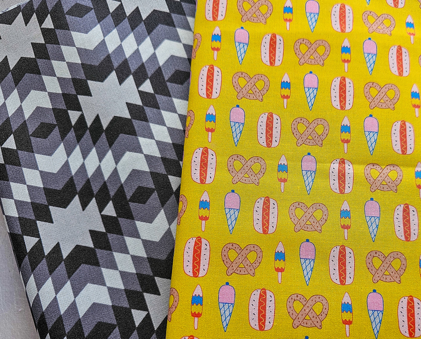 Foulard de toilettage - motifs variés ***RABAIS 50 et +***