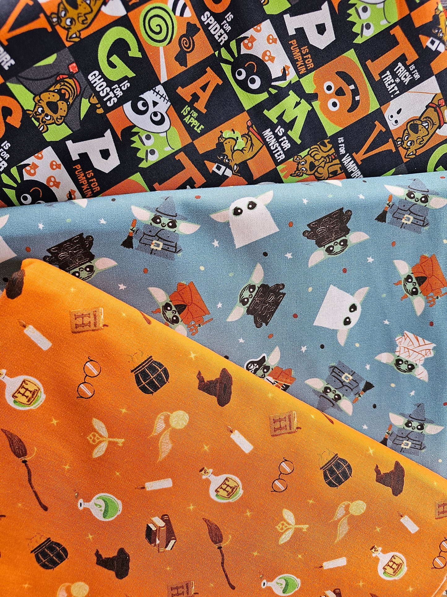 Foulard de toilettage - motifs HALLOWEEN variés ***RABAIS 50 et +***