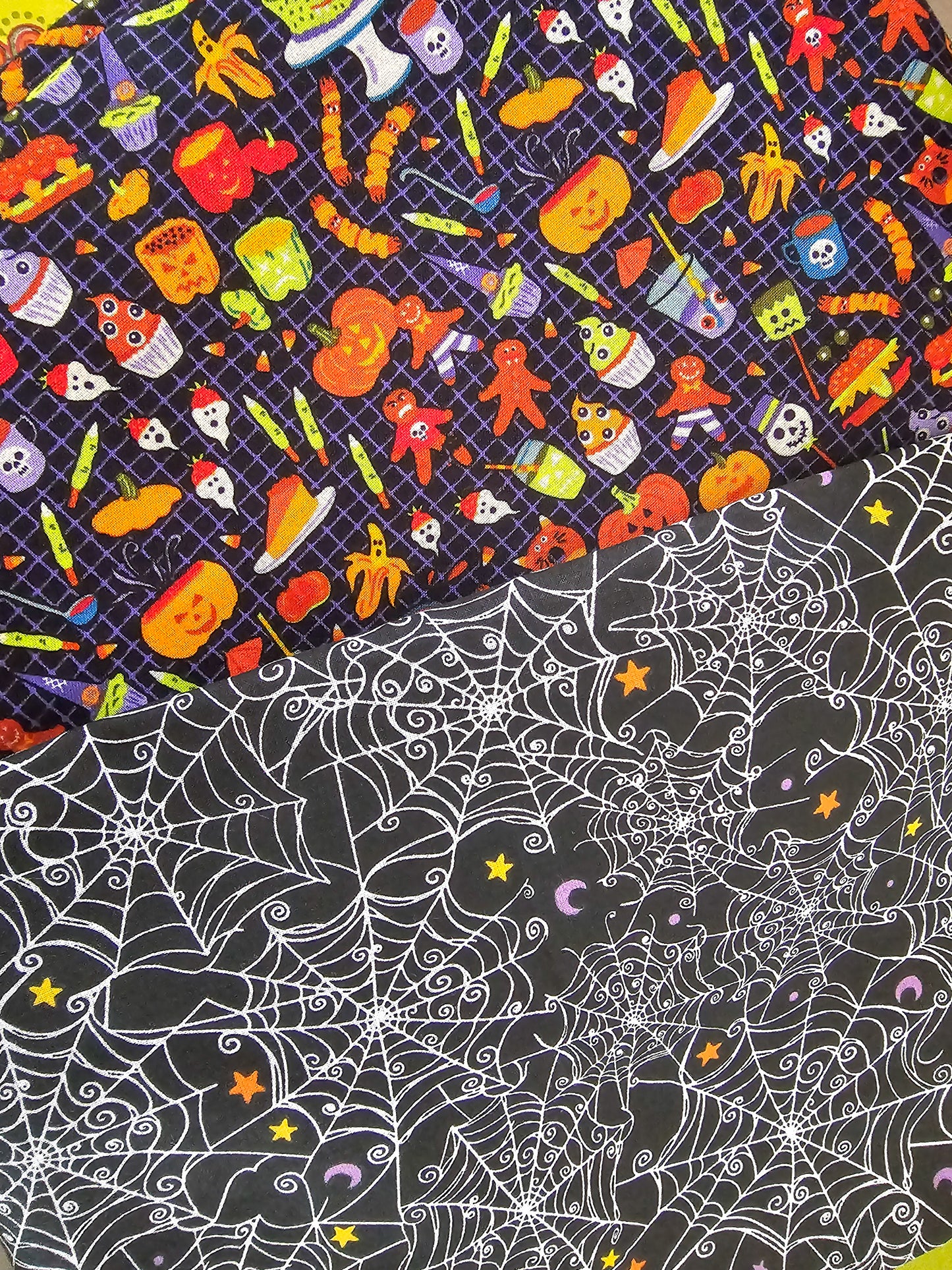 Foulard de toilettage - motifs HALLOWEEN variés ***RABAIS 50 et +***