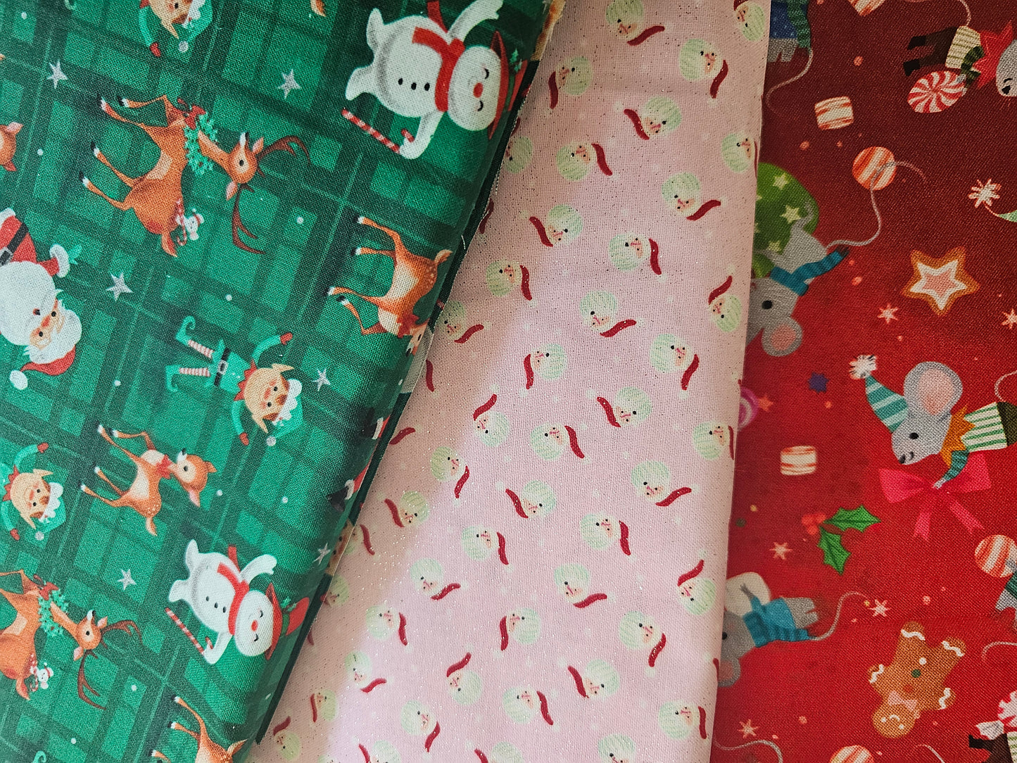 Foulard de toilettage - motifs NOËL/HIVER variés ***RABAIS 50 et +***